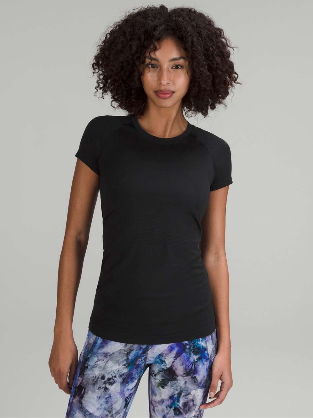 TWO Lululemon Swiftly Tech Short-Sleeve Shirts 2.0, black, S